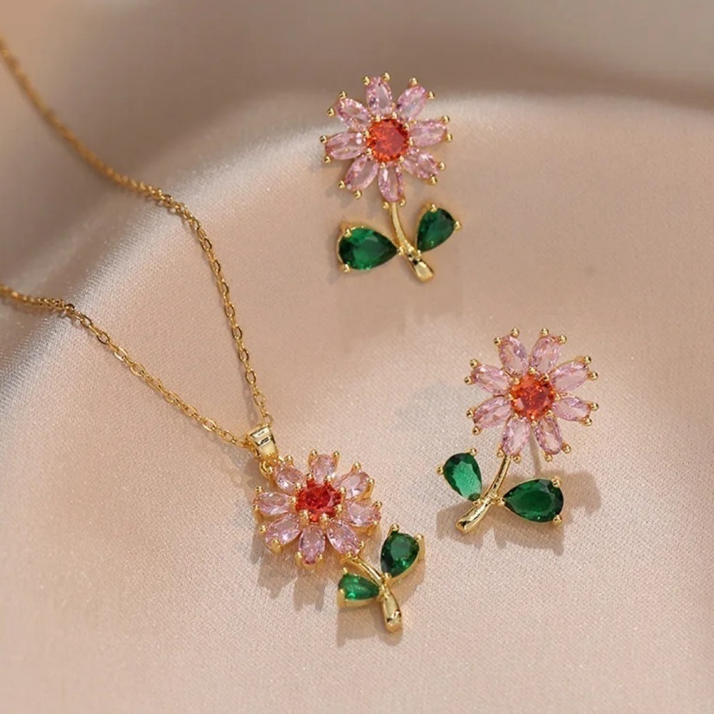 18K Gold Pink Gemstone Flower Necklace With Natural - Picture 2 of 4